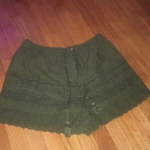 hunter green shorts